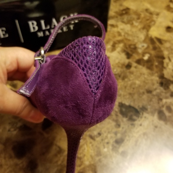 White House Black Market Suede Heels - Picture 2 of 8